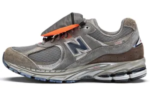 Case New Balance 2002R Taupe