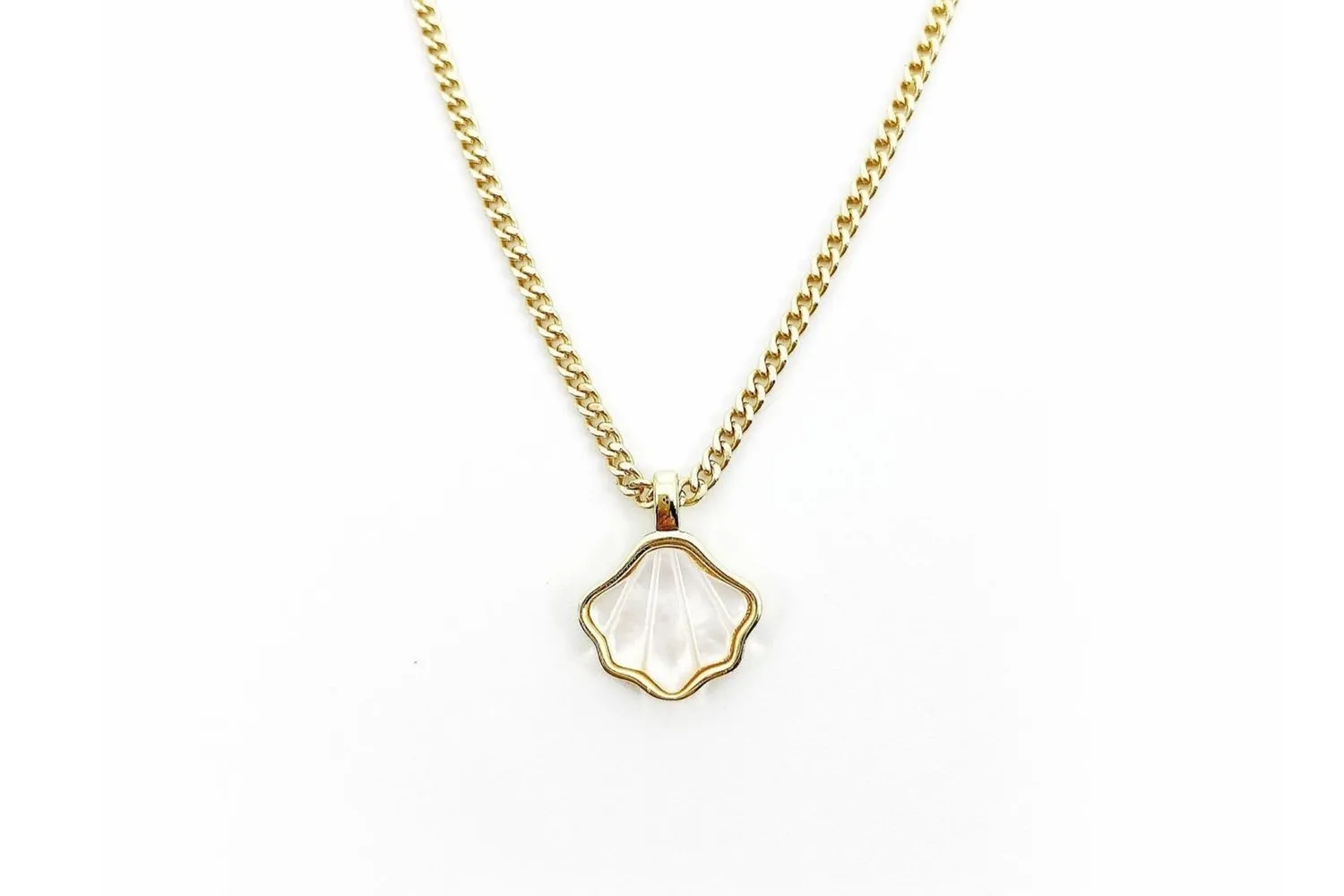 Mother of Pearl Seashell Necklace